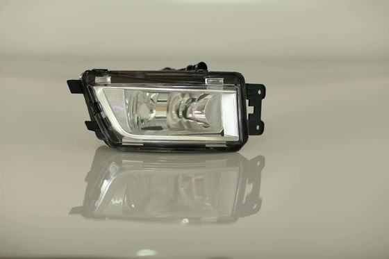OEM 56D 941 700 VW Passat 2016のための車の霧ランプ ハロゲン球根2017 2018年