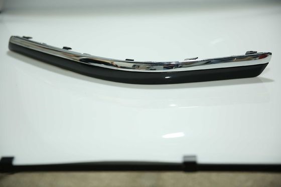 3BD 807 717/718台の2005の2006の2008の2007年Vw Passatのリヤ バンパーのトリム車の豊富なストリップ