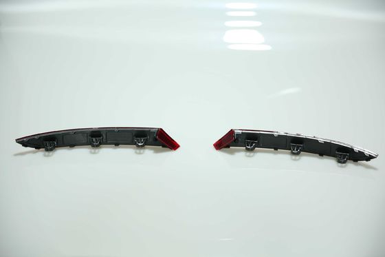 VW Passat 16-18のための車のリヤ バンパーの反射器ライトは軽い飾る
